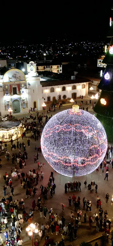 Fondo de pantalla: La esfera monumental